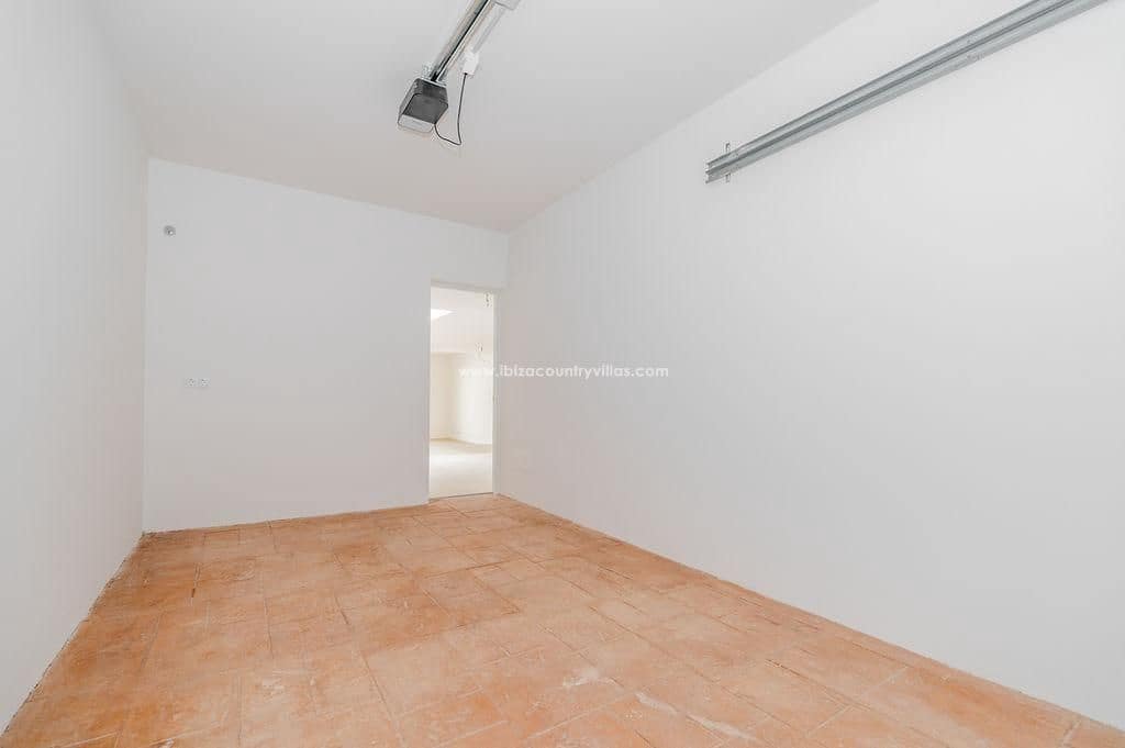 3 makuuhuone Huvila myytävänä paikassa San Jose / Sant Josep de Sa Talaia mukana uima-altaan - 1 200 000 € (Ref: 9080702)