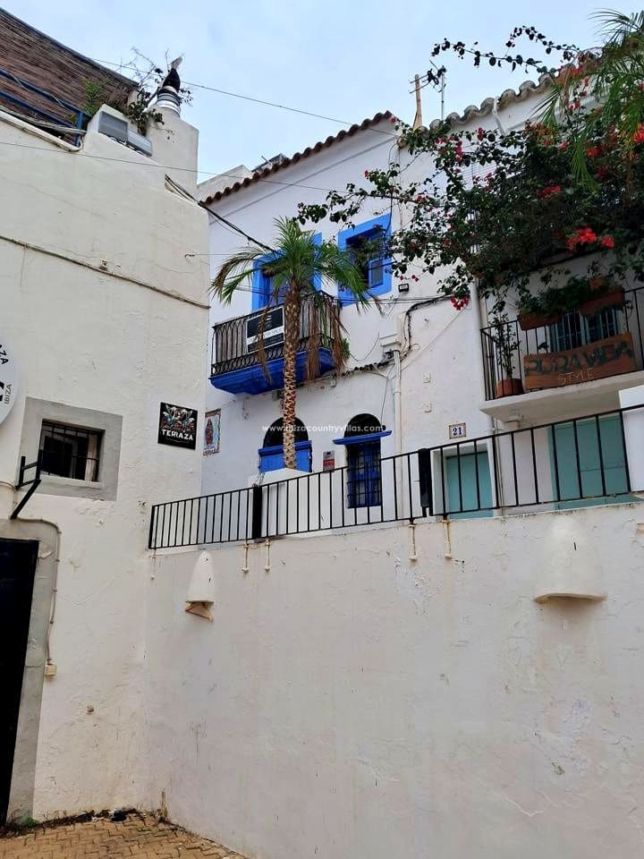 2 bedroom Flat for sale in Ibiza / Eivissa town - € 535,000 (Ref: 9200091)