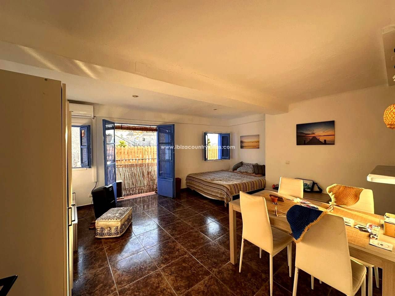 2 bedroom Flat for sale in Ibiza / Eivissa town - € 535,000 (Ref: 9200091)