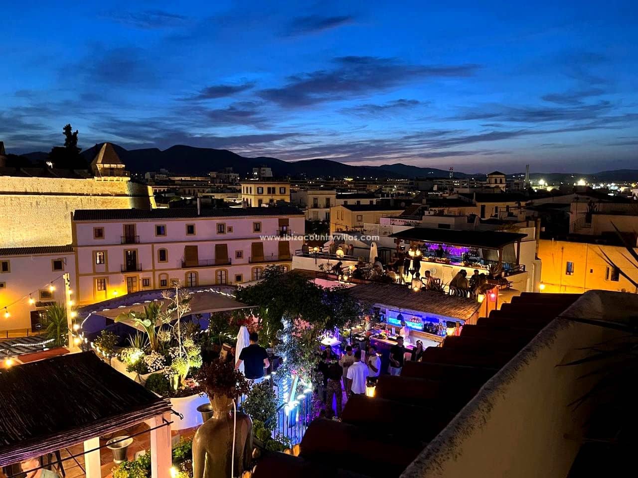 2 bedroom Flat for sale in Ibiza / Eivissa town - € 535,000 (Ref: 9200091)