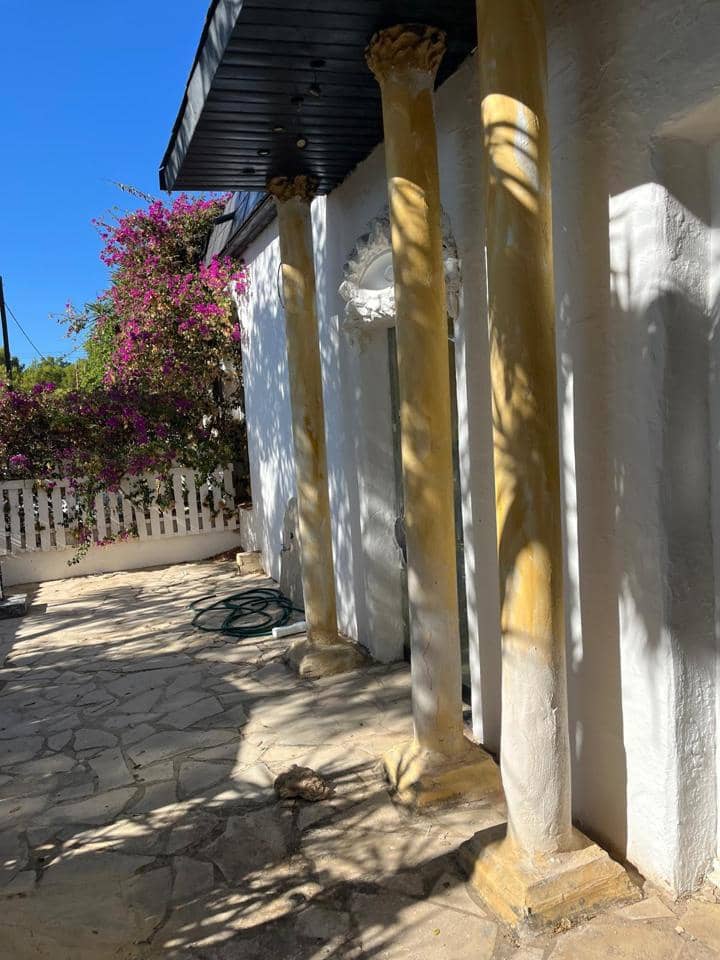 5 bedroom Villa for sale in Port des Torrent with pool - € 950,000 (Ref: 9293843)