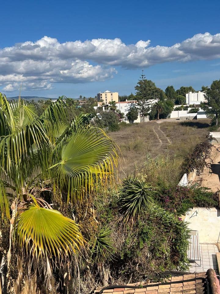 5 bedroom Villa for sale in Port des Torrent with pool - € 950,000 (Ref: 9293843)