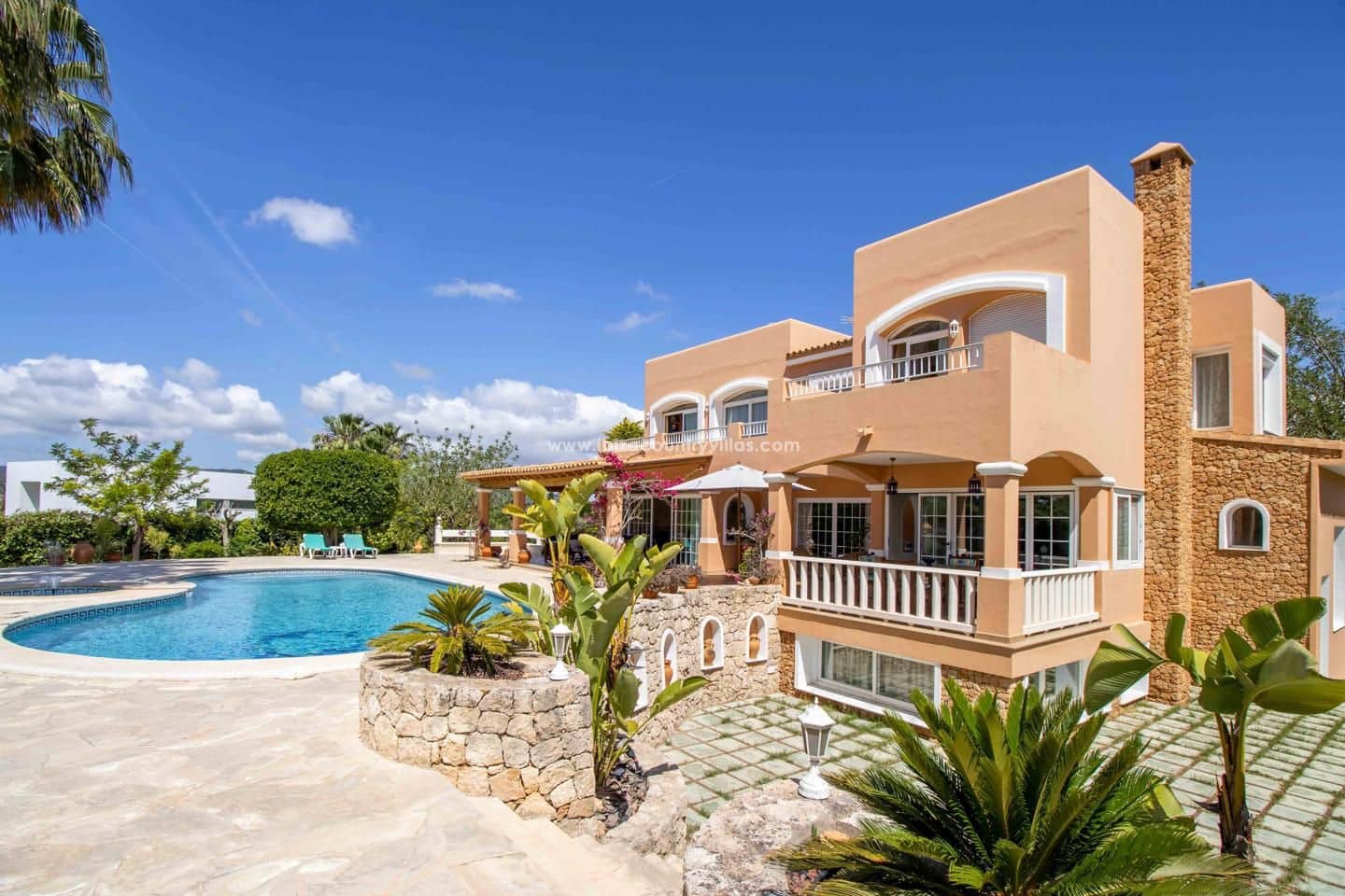 5 bedroom Villa for sale in Nuestra Senora de Jesus with pool - € 3,960,000 (Ref: 9503365)