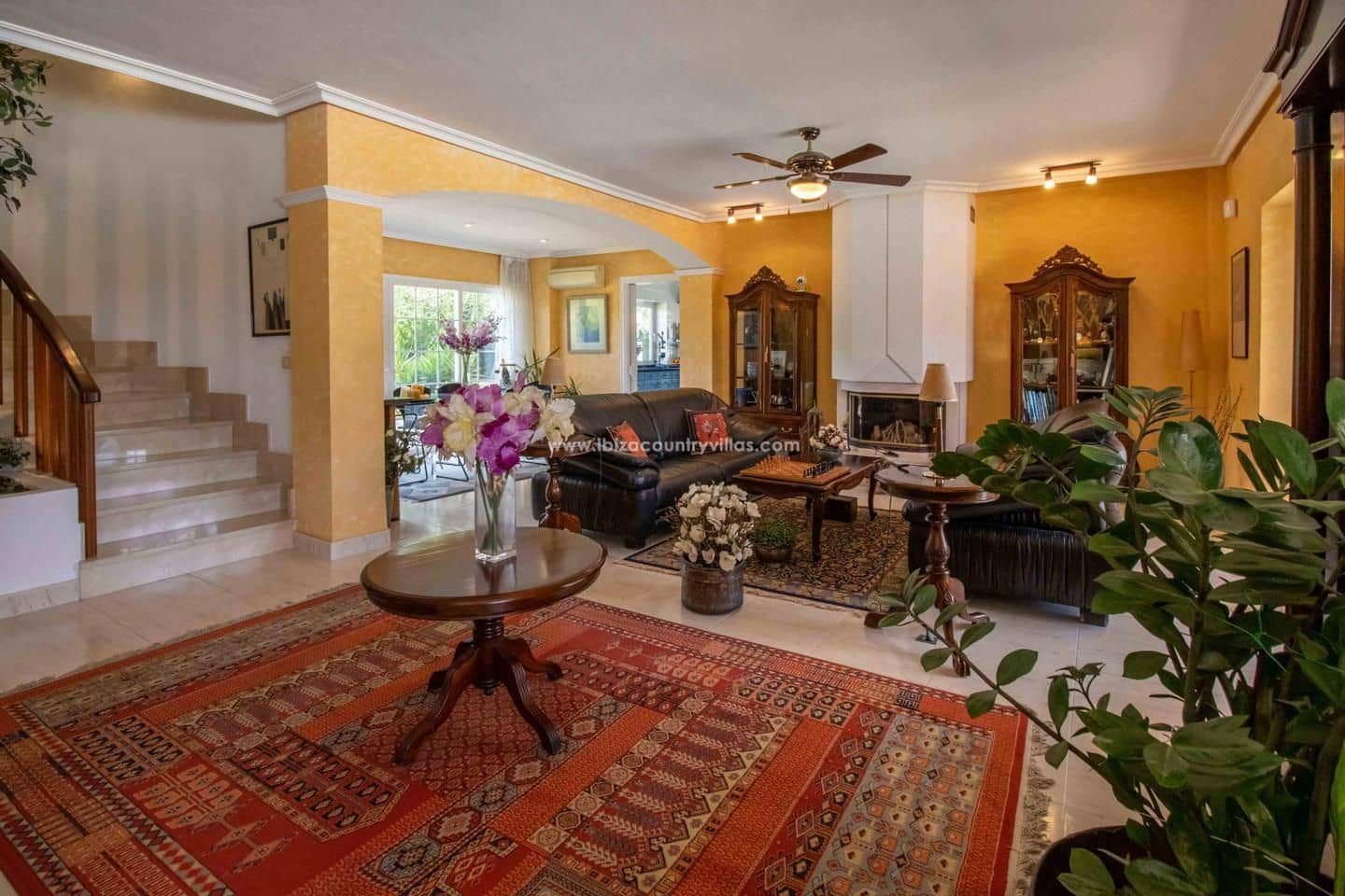 5 bedroom Villa for sale in Nuestra Senora de Jesus with pool - € 3,960,000 (Ref: 9503365)