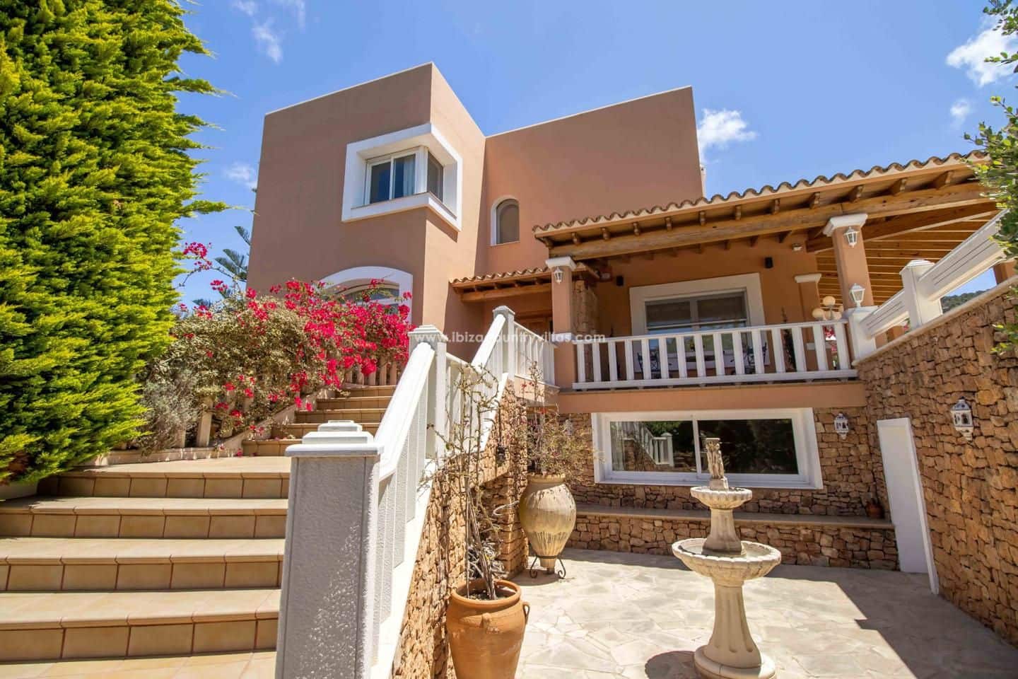 5 bedroom Villa for sale in Nuestra Senora de Jesus with pool - € 3,960,000 (Ref: 9503365)
