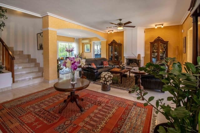 5 bedroom Villa for sale in Nuestra Señora de Jesus, Santa Eulalia / Santa Eularia with pool - € 3,960,000 (Ref: 9503365)