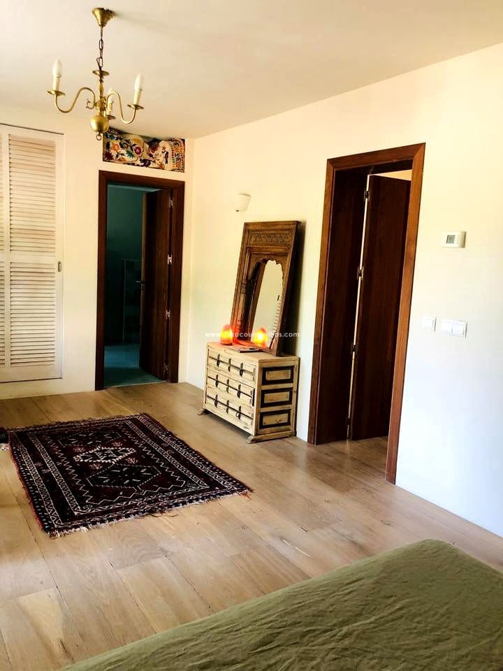 6 bedroom Villa for sale in Sant Carles de Peralta - € 5,850,000 (Ref: 9503366)