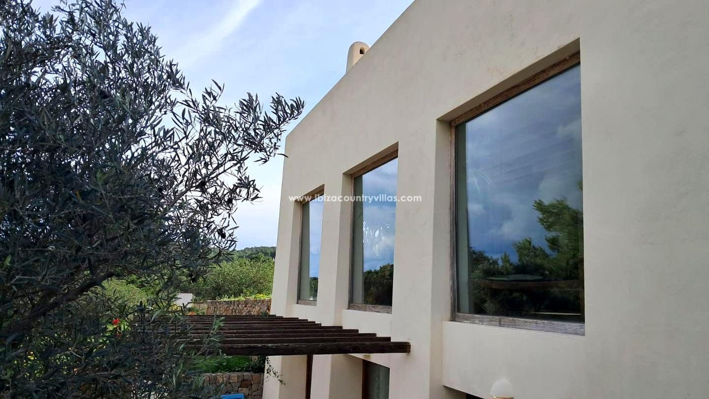 6 bedroom Villa for sale in Sant Carles de Peralta - € 5,850,000 (Ref: 9503366)