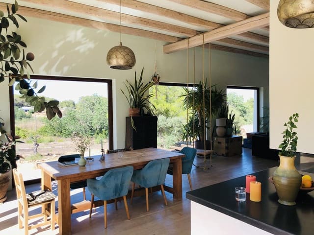 Chalet de 6 habitaciones en Sant Carles de Peralta, Santa Eulalia / Santa Eularia en venta con piscina - 5.500.000 € (Ref: 9503366)