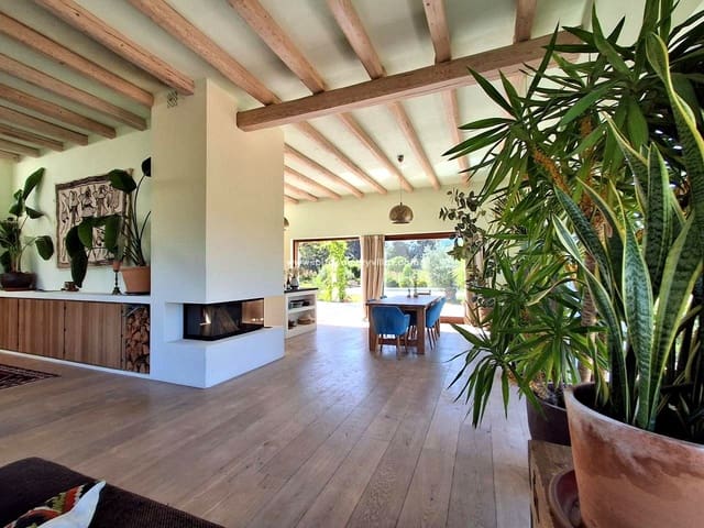 Chalet de 6 habitaciones en Sant Carles de Peralta, Santa Eulalia / Santa Eularia en venta con piscina - 5.500.000 € (Ref: 9503366)