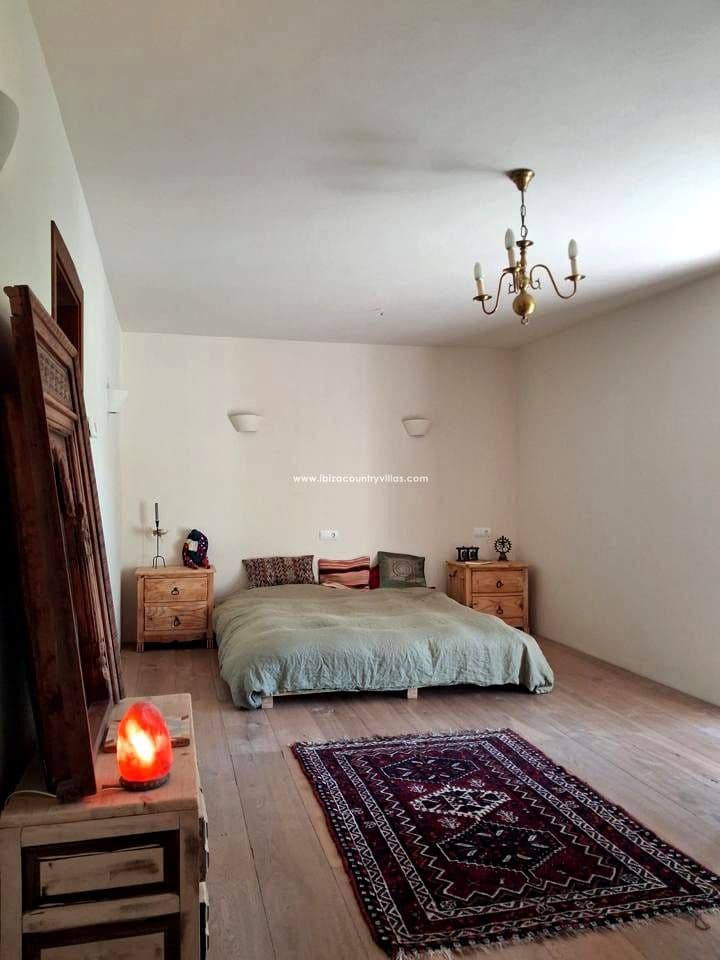 6 slaapkamer Villa te koop in Sant Carles de Peralta met zwembad - € 5.500.000 (Ref: 9503366)