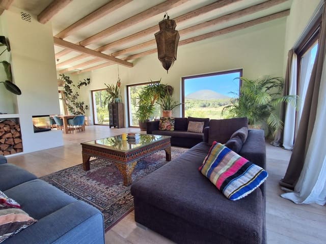 6 makuuhuone Huvila myytävänä paikassa Sant Carles de Peralta, Santa Eulalia / Santa Eularia mukana uima-altaan - 5 500 000 € (Ref: 9503366)