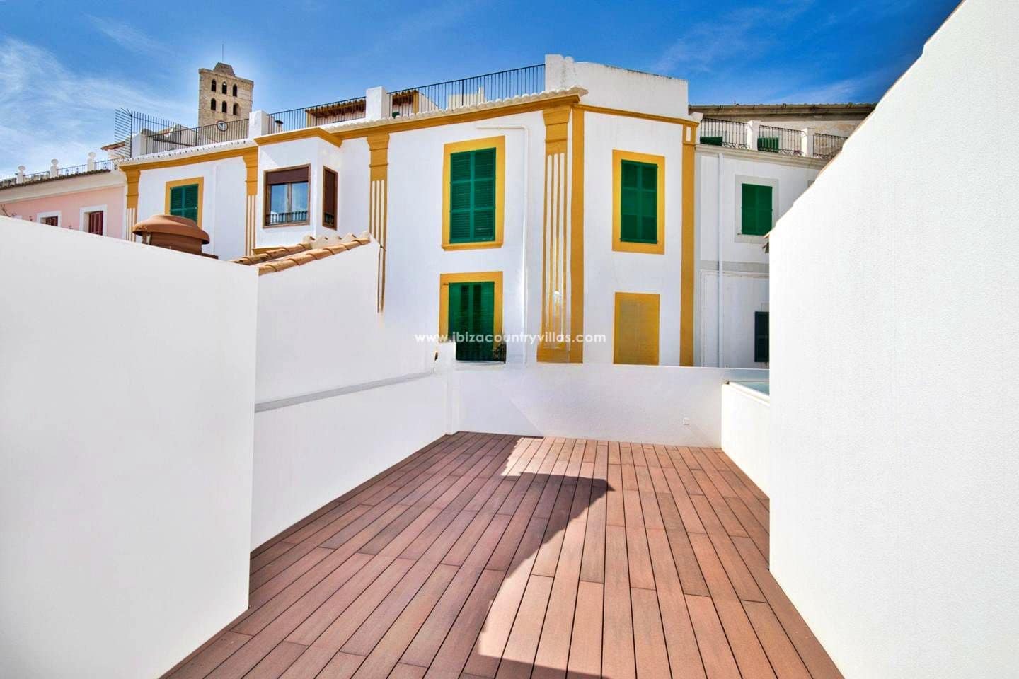 Piso de 4 habitaciones en Ibiza / Eivissa ciudad en venta - 1.395.000 € (Ref: 9713682)