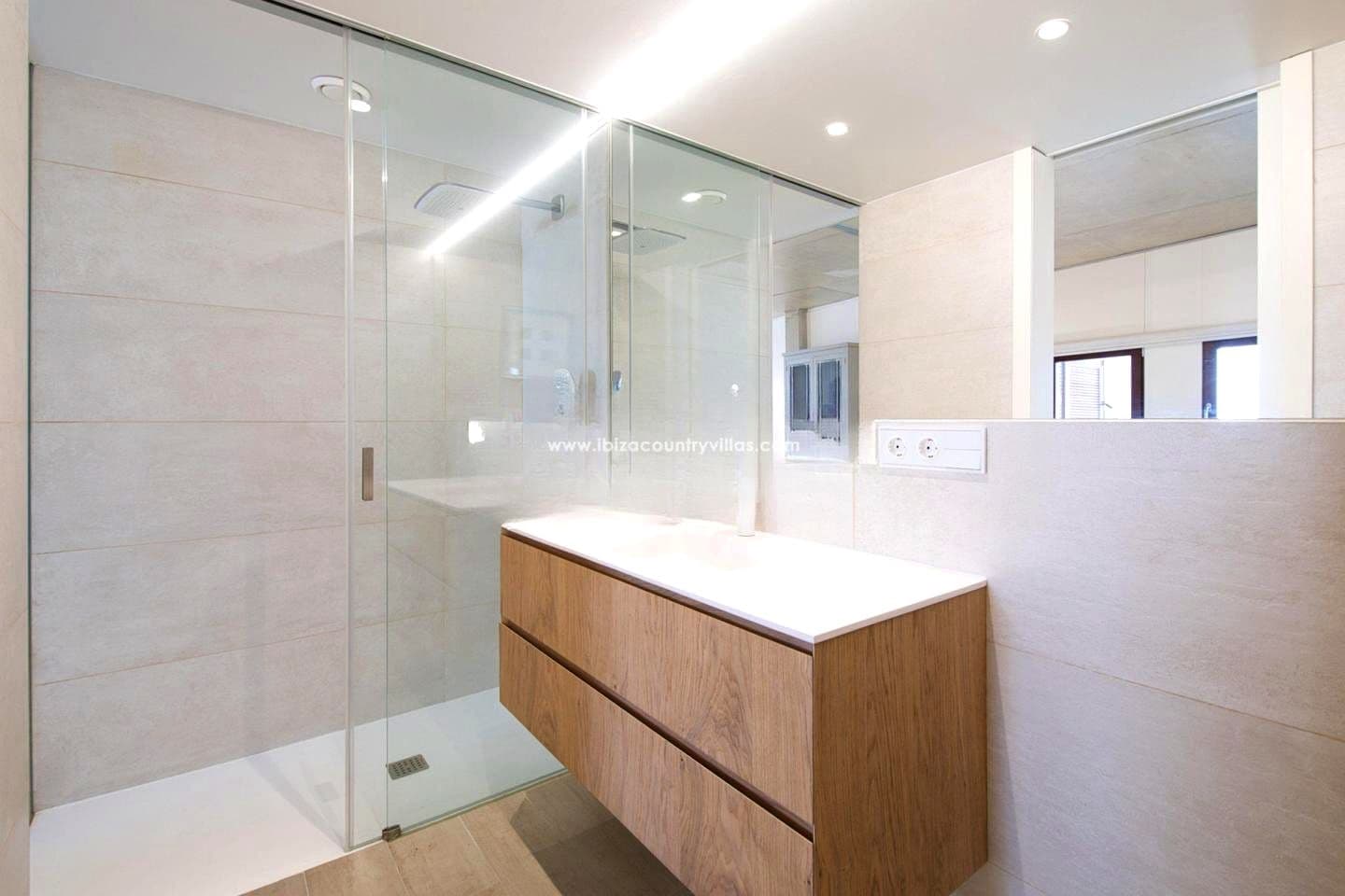 Piso de 4 habitaciones en Ibiza / Eivissa ciudad en venta - 1.395.000 € (Ref: 9713682)