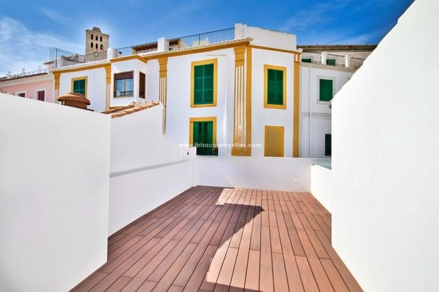 Piso de 4 habitaciones en Ibiza / Eivissa ciudad en venta - 1.395.000 € (Ref: 9713682)