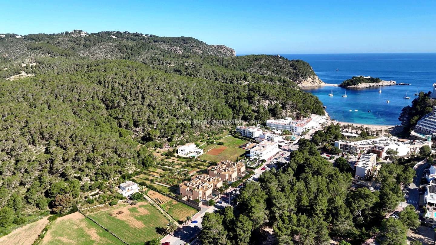 3 bedroom Villa for sale in Sant Joan de Labritja with pool garage - € 1,595,000 (Ref: 9715551)