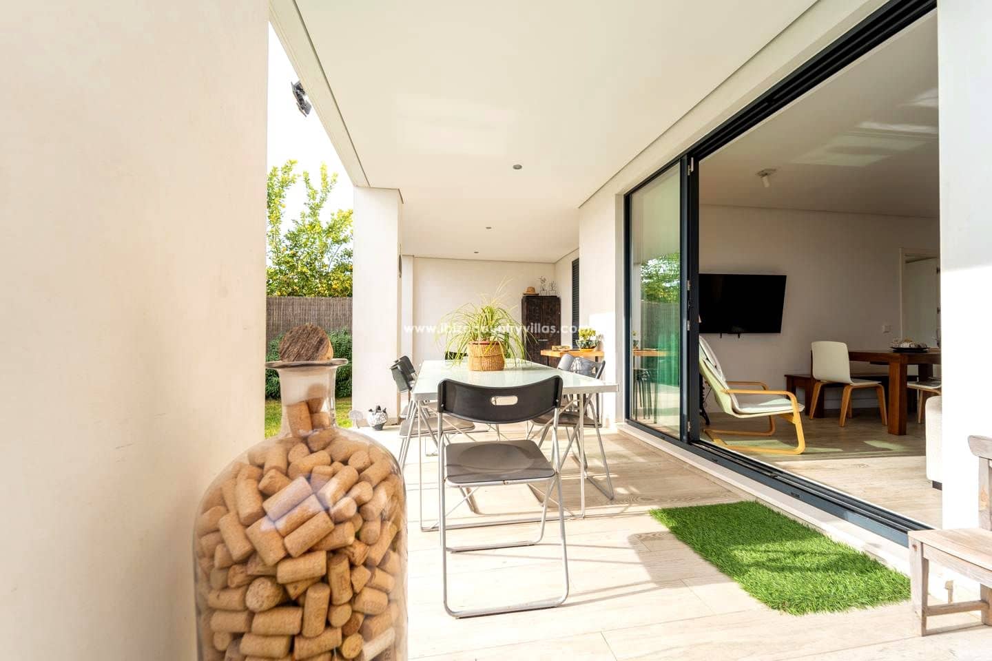 3 bedroom Flat for sale in Santa Eulalia / Santa Eularia - € 1,090,000 (Ref: 9731200)