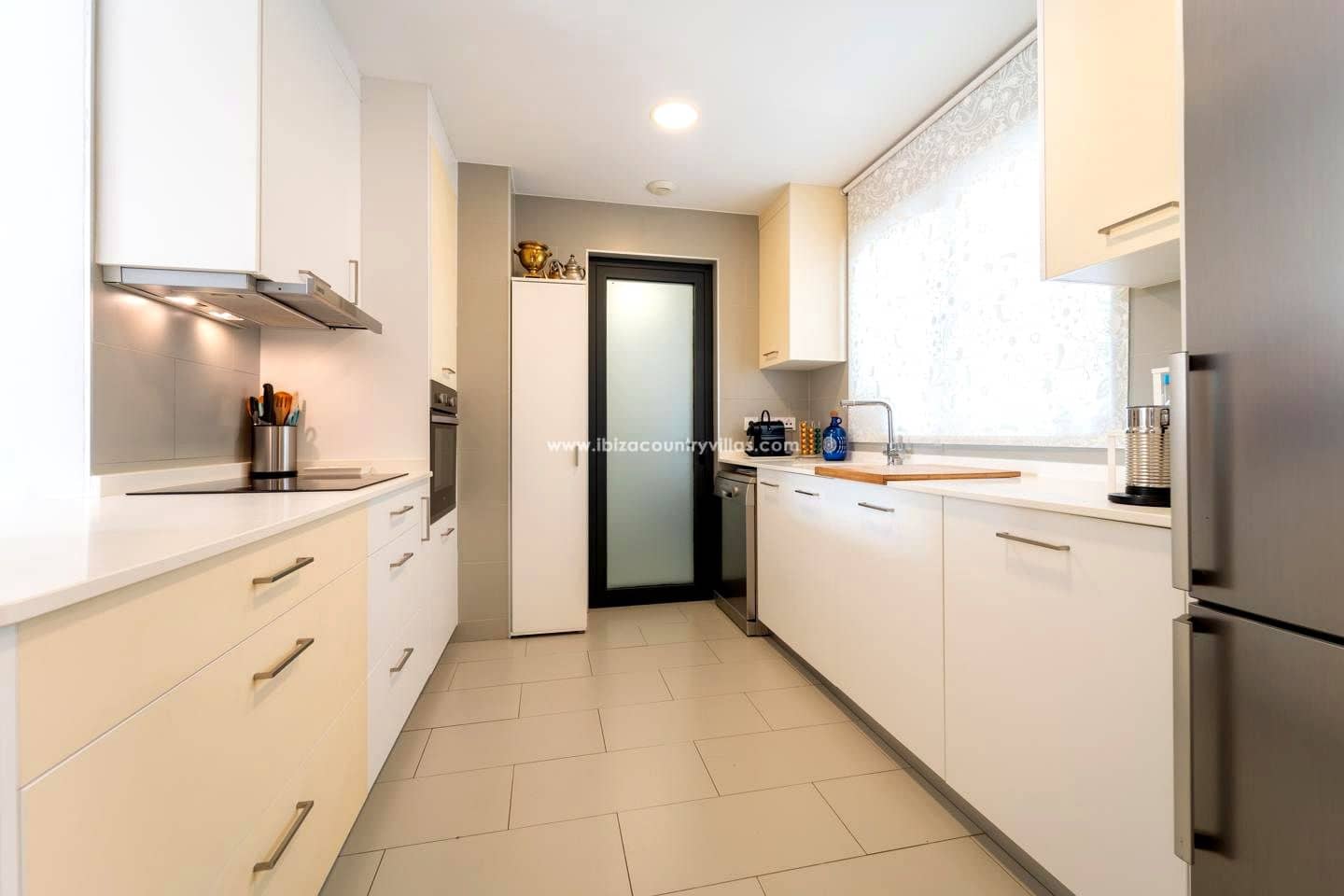 3 bedroom Flat for sale in Santa Eulalia / Santa Eularia - € 1,090,000 (Ref: 9731200)