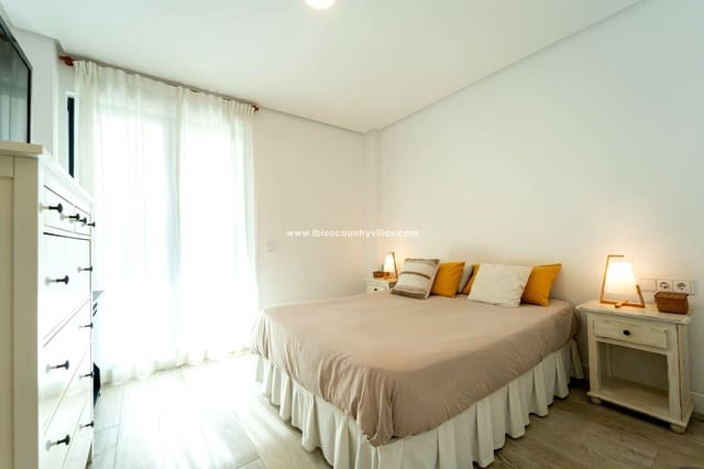 3 quarto Apartamento para venda em Santa Eulalia / Santa Eularia - 1 090 000 € (Ref: 9731200)