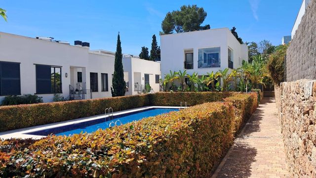 3 soveværelse Lejlighed til salg i Santa Eulalia / Santa Eularia med swimmingpool garage - € 895.000 (Ref: 9731200)