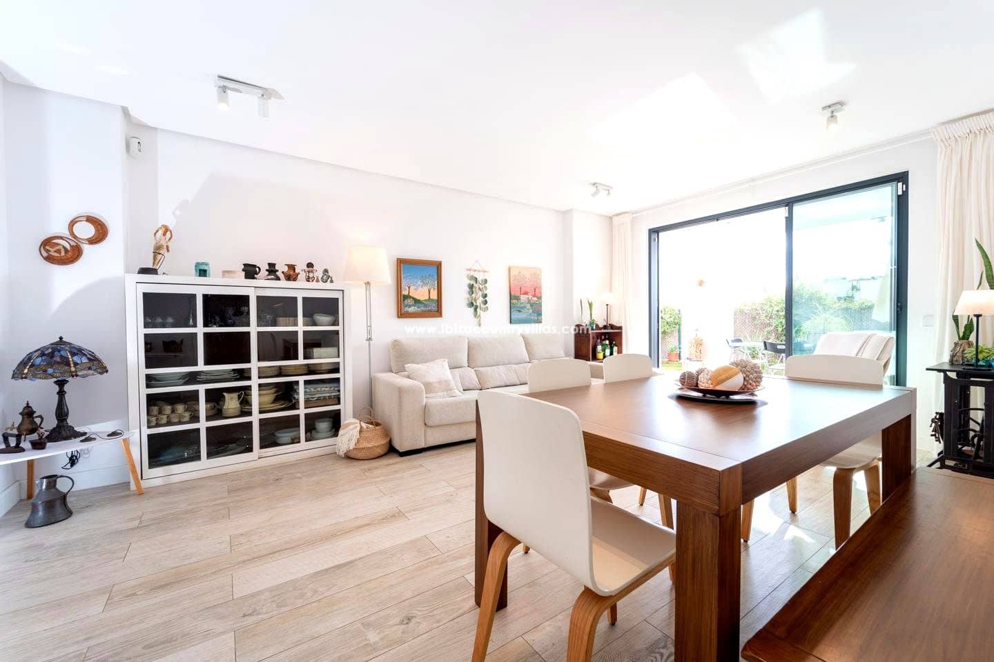 3 bedroom Flat for sale in Santa Eulalia / Santa Eularia - € 1,090,000 (Ref: 9731200)