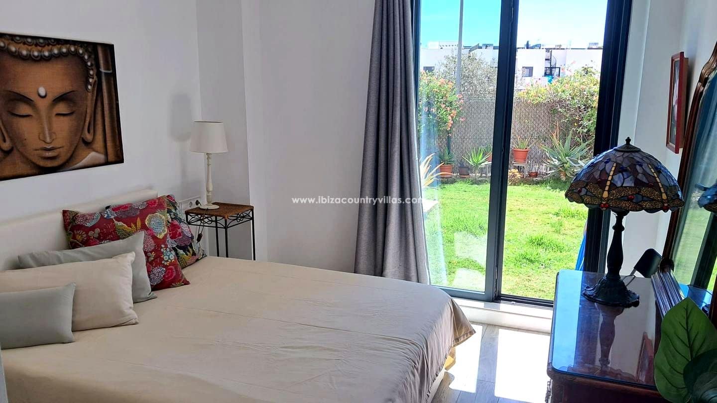 3 bedroom Flat for sale in Santa Eulalia / Santa Eularia - € 1,090,000 (Ref: 9731200)