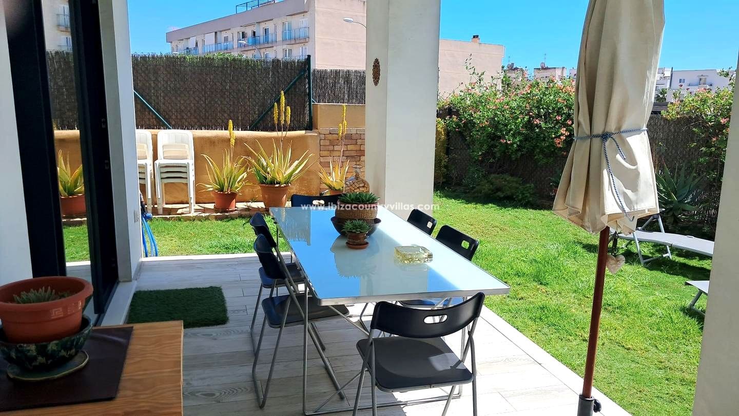 3 bedroom Flat for sale in Santa Eulalia / Santa Eularia - € 1,090,000 (Ref: 9731200)