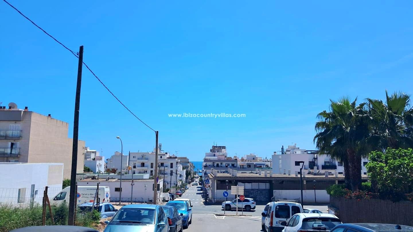 3 bedroom Flat for sale in Santa Eulalia / Santa Eularia - € 1,090,000 (Ref: 9731200)