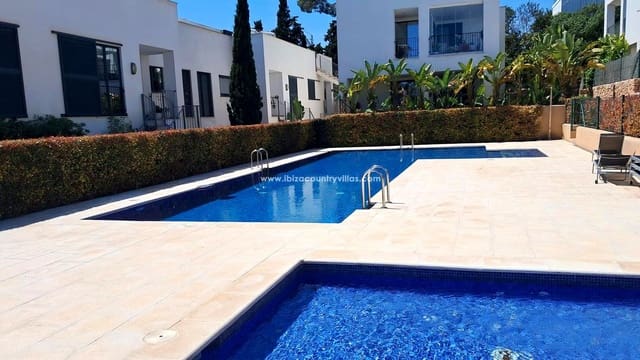 3 sovrum Lägenhet till salu i Santa Eulalia / Santa Eularia - 1 090 000 € (Ref: 9731200)