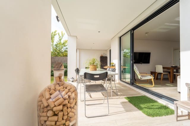 3 soveværelse Lejlighed til salg i Santa Eulalia / Santa Eularia med swimmingpool garage - € 895.000 (Ref: 9731200)