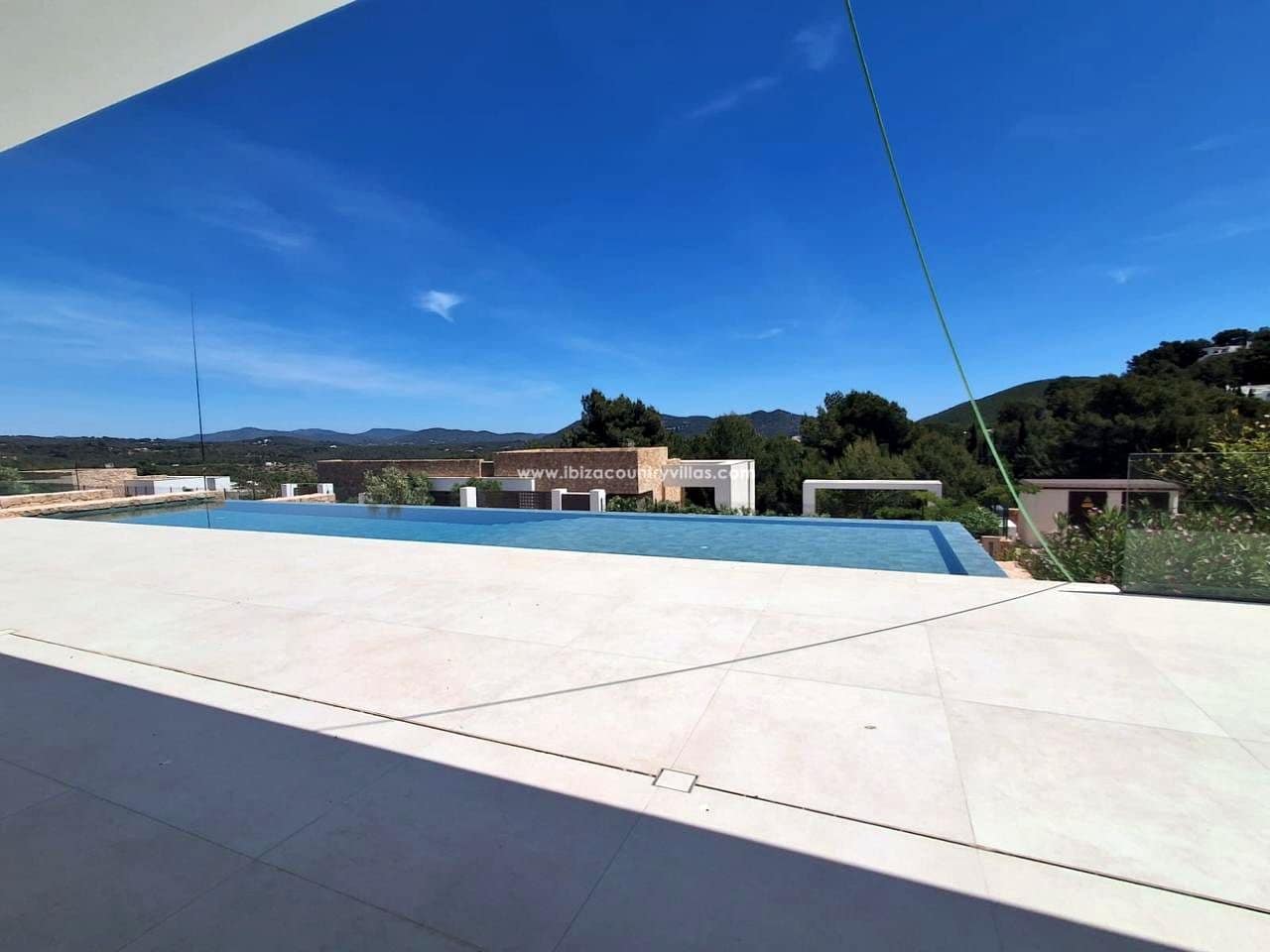 Chalet de 4 habitaciones en Santa Eulalia / Santa Eularia en venta con piscina garaje - 4.900.000 € (Ref: 9877202)