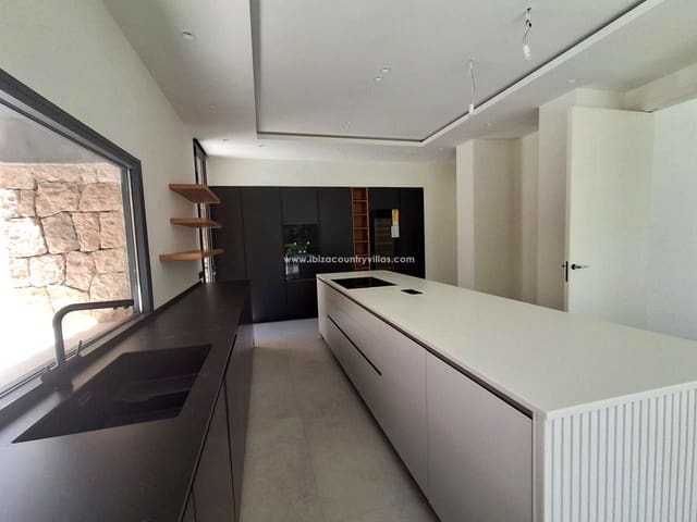 4 bedroom Villa for sale in Santa Eulalia / Santa Eularia with pool garage - € 4,400,000 (Ref: 9877203)