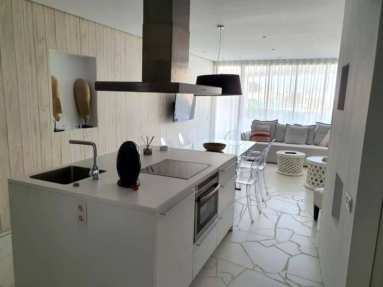 2 bedroom Flat for sale in Ibiza / Eivissa town - € 1,550,000 (Ref: 9879992)