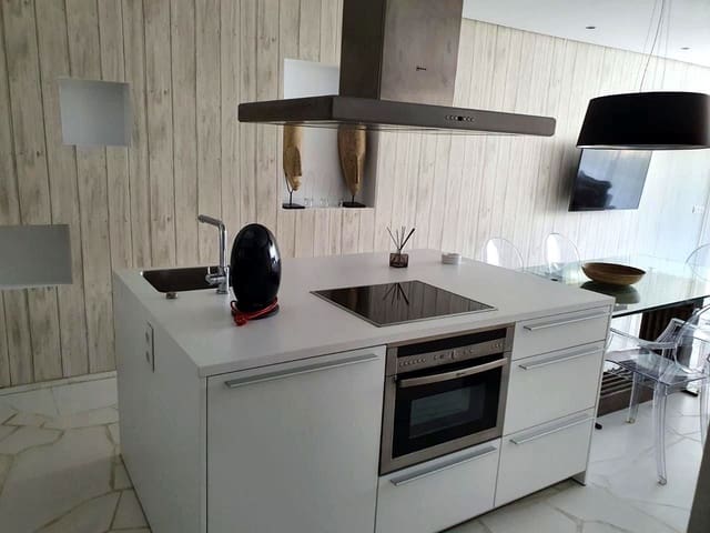 2 bedroom Flat for sale in Ibiza / Eivissa town - € 1,550,000 (Ref: 9879992)