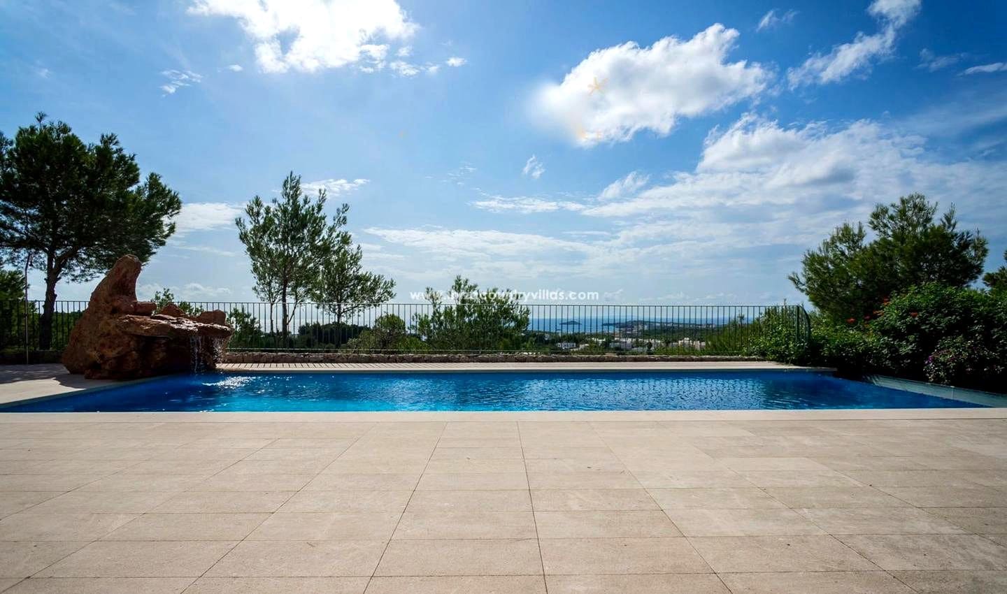 5 soverom Villa til salgs i Santa Eulalia / Santa Eularia med svømmebasseng - € 2 800 000 (Ref: 9883553)