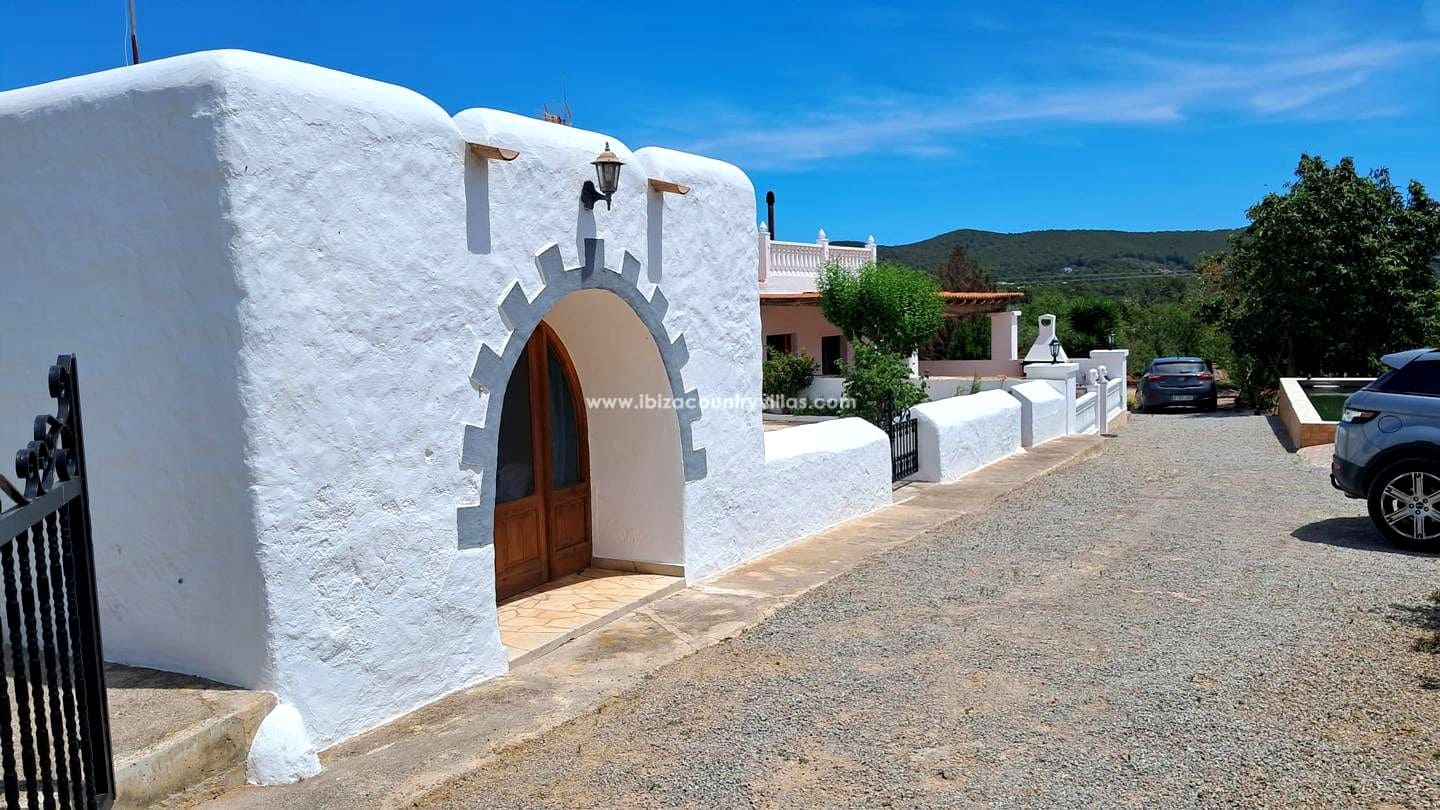 6 bedroom Finca/Country House for sale in Sant Joan de Labritja with pool garage - € 3,300,000 (Ref: 9937293)
