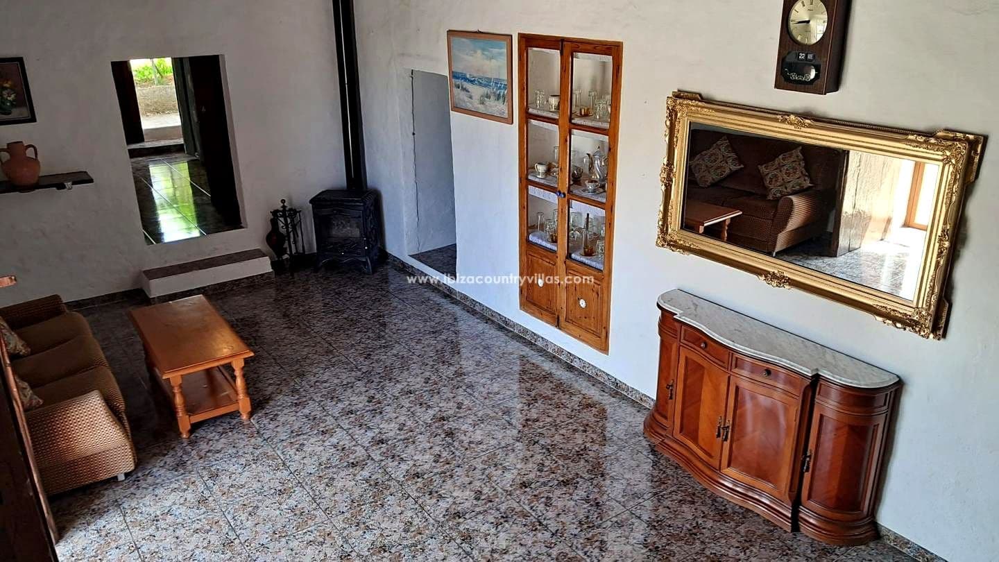6 bedroom Finca/Country House for sale in Sant Joan de Labritja with pool garage - € 3,300,000 (Ref: 9937293)