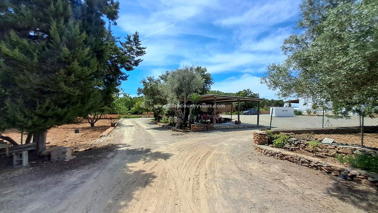 6 bedroom Finca/Country House for sale in Sant Joan de Labritja with pool garage - € 3,300,000 (Ref: 9937293)