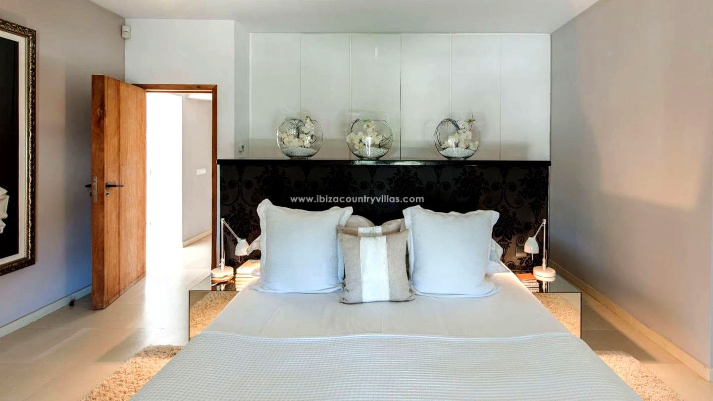 6 sovrum Villa till salu i Ibiza stad med pool - 5 750 000 € (Ref: 9986106)