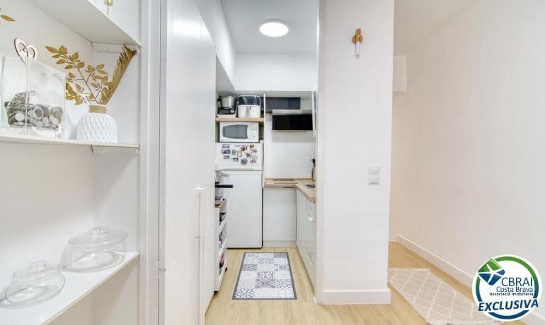 Apartamento de 2 habitaciones en Roses en venta - 139.000 € (Ref: 10005615)