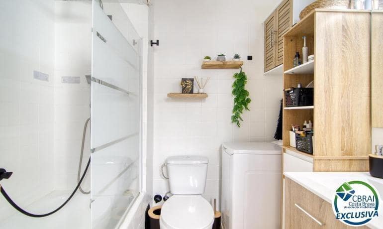 Apartamento de 2 habitaciones en Roses en venta - 139.000 € (Ref: 10005615)