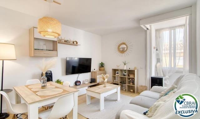 Apartamento de 2 habitaciones en Roses en venta - 139.000 € (Ref: 10005615)