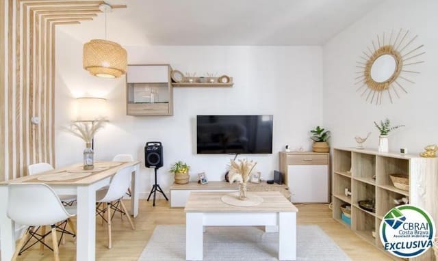 Apartamento de 2 habitaciones en Roses en venta - 139.000 € (Ref: 10005615)