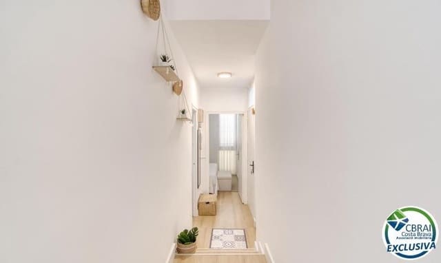 Apartamento de 2 habitaciones en Roses en venta - 139.000 € (Ref: 10005615)