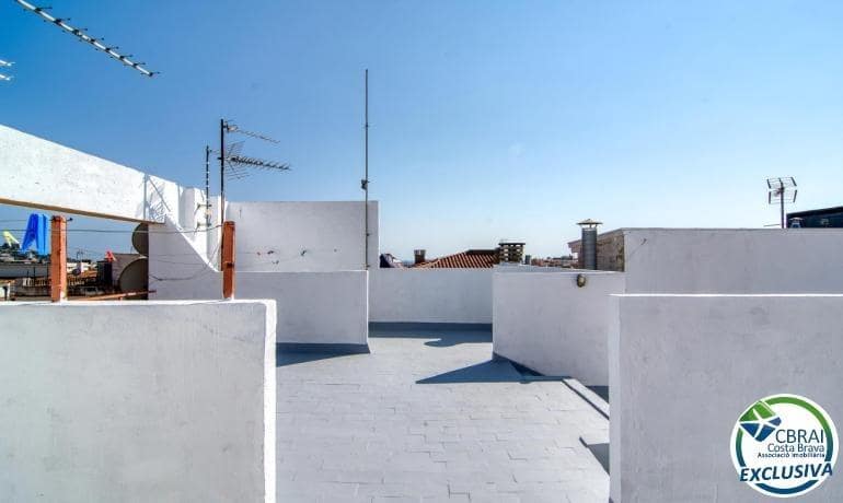 Apartamento de 2 habitaciones en Roses en venta - 139.000 € (Ref: 10005615)