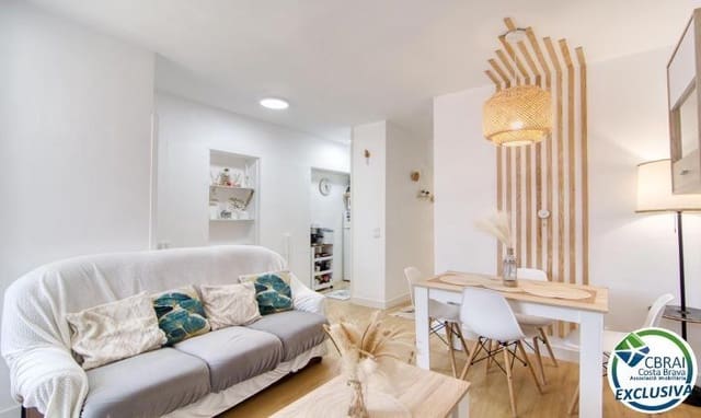 Apartamento de 2 habitaciones en Roses en venta - 139.000 € (Ref: 10005615)
