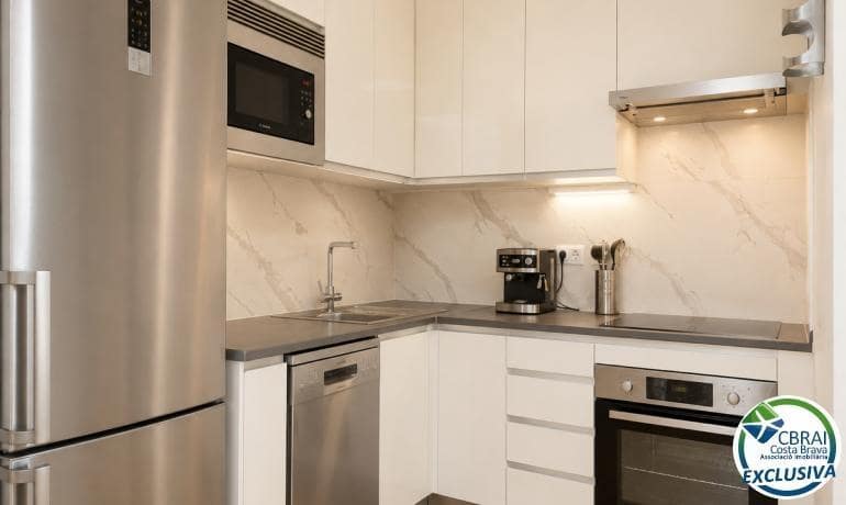 2 bedroom Apartment for sale in Empuriabrava - € 215,000 (Ref: 10015572)