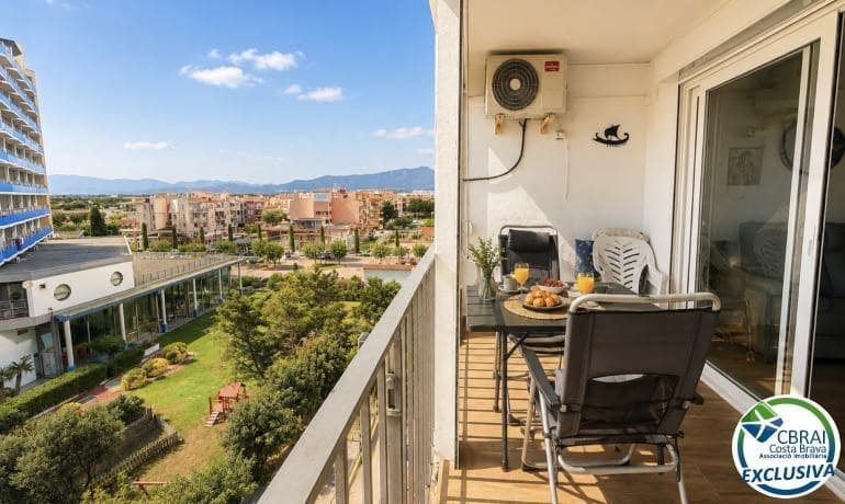 2 bedroom Apartment for sale in Empuriabrava - € 215,000 (Ref: 10015572)