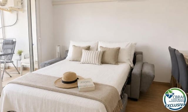 2 bedroom Apartment for sale in Empuriabrava, Castelló d'Empúries - € 215,000 (Ref: 10015572)