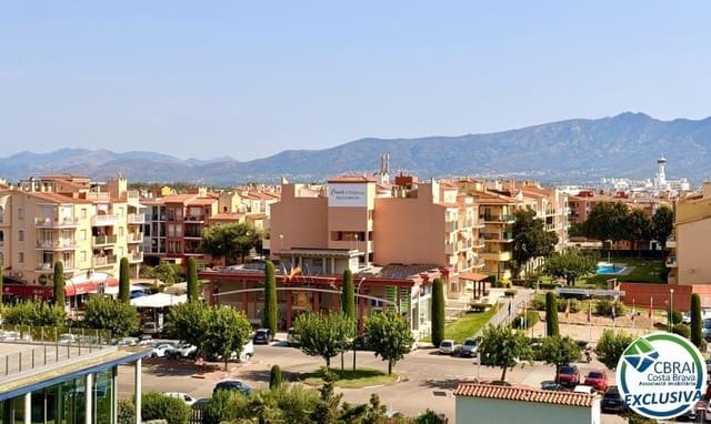 2 bedroom Apartment for sale in Empuriabrava, Castelló d'Empúries - € 215,000 (Ref: 10015572)